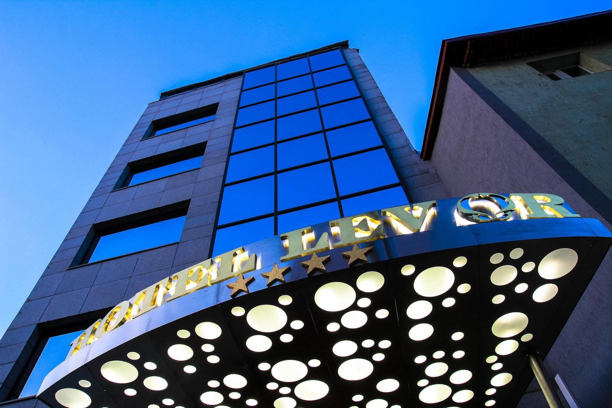 Best Western Hotel Lev Or I Bukarest Eksteriør billede