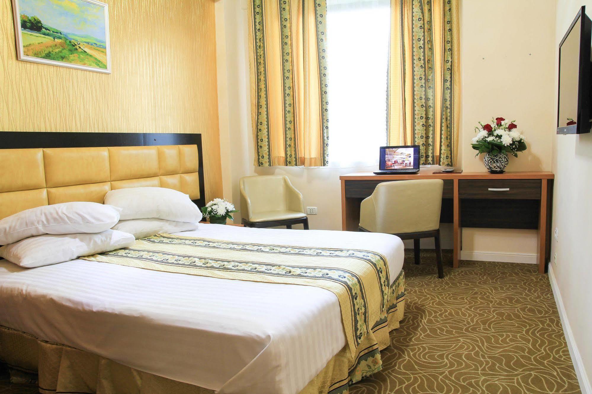Best Western Hotel Lev Or I Bukarest Eksteriør billede