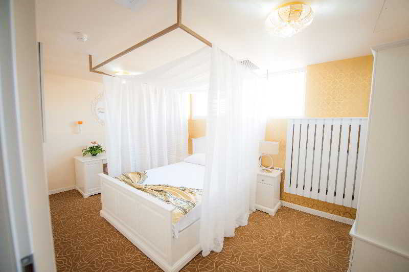 Best Western Hotel Lev Or I Bukarest Eksteriør billede